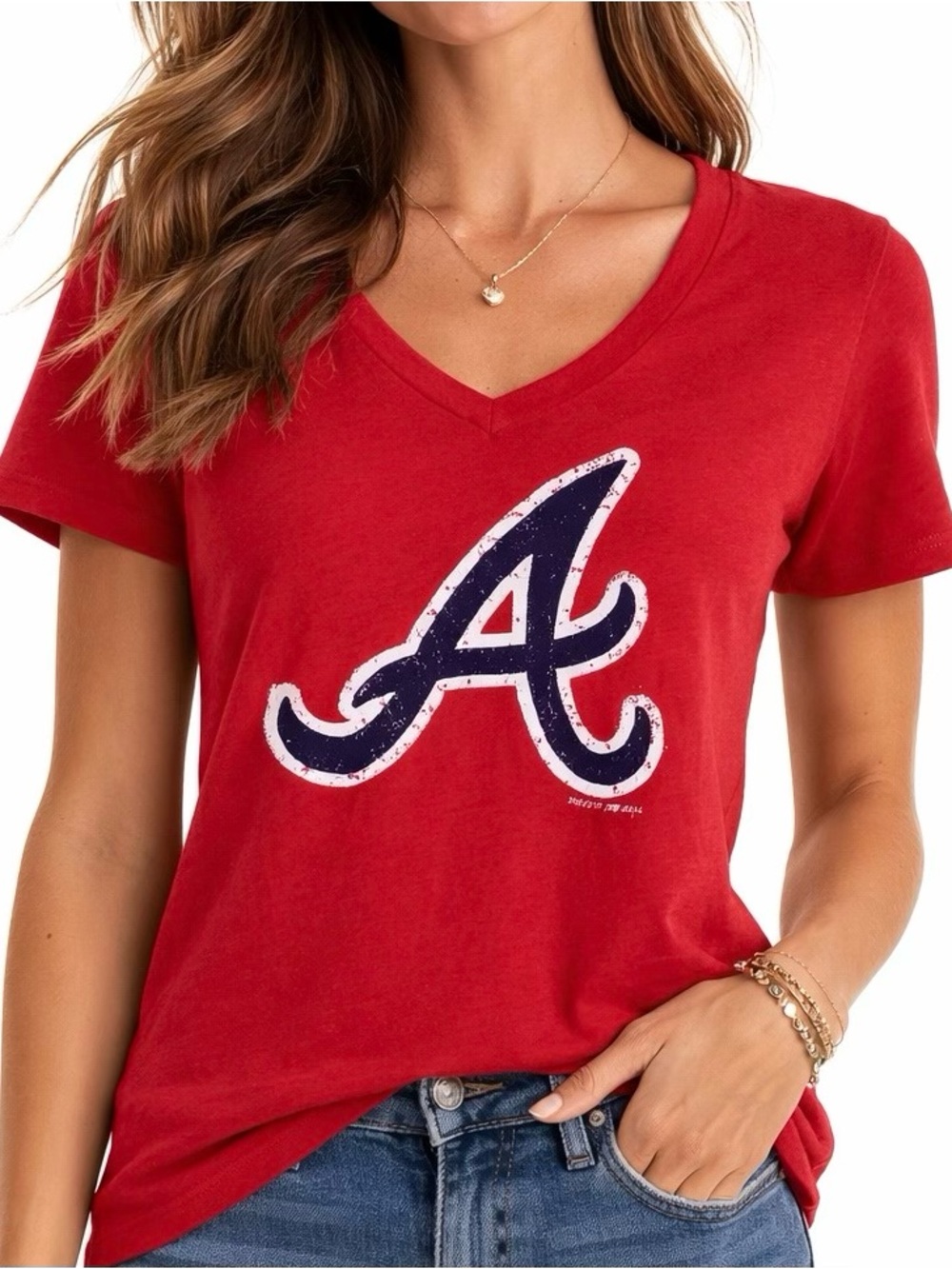 5th & Ocean MLB Atlanta Braves Red V-Neck Iconic A Logo Short Sleeve Tee. Size M